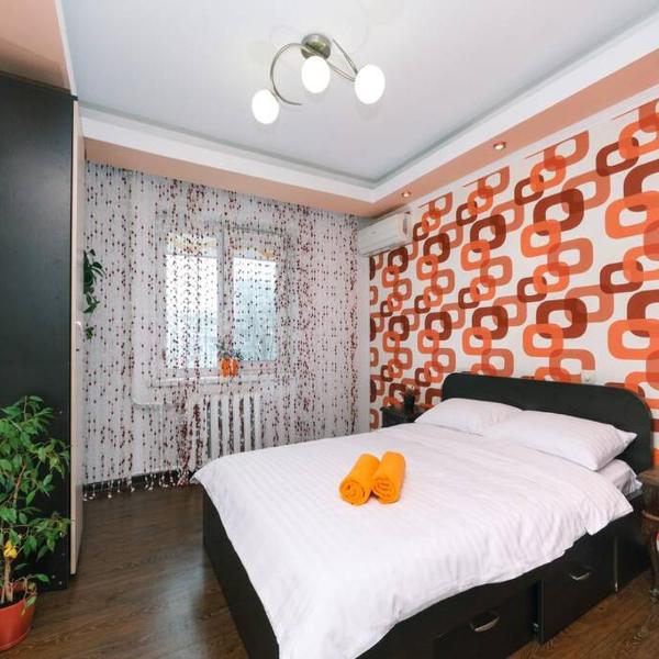 Nice two- bedroom apartment in five minutes from metro Minskaya