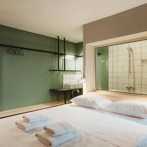 eins rooms - city center, hotel in Limassol