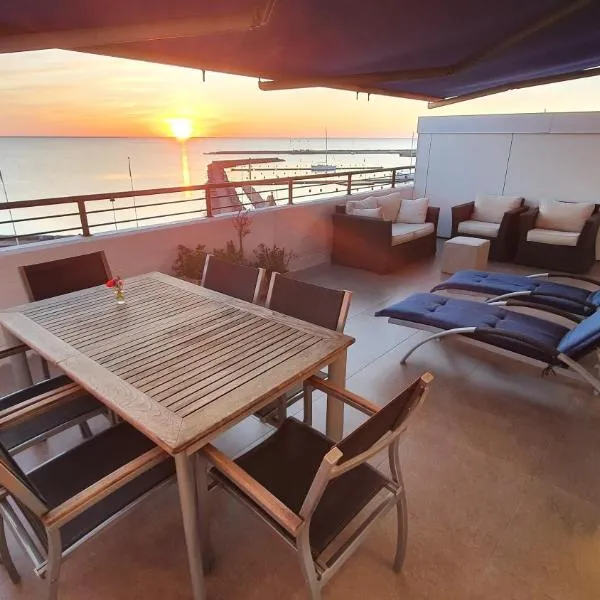 Takvåning - Borgholm, hotel v destinaci Borgholm