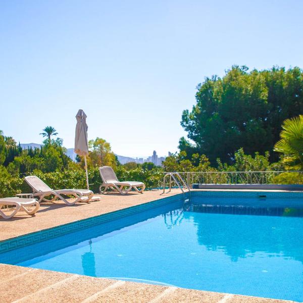 Villa Altozano with pool, barbeque, large garden, and fantastic sea views