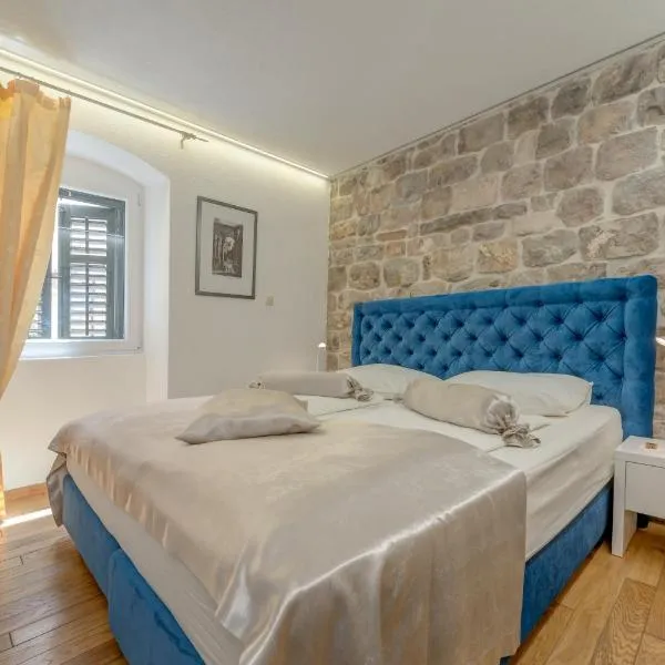 Guesthouse Imperator, khách sạn ở Split