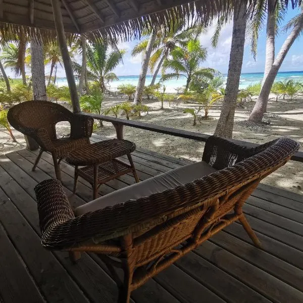 AOTERA GUEST HOUSE, hotel din Avatoru