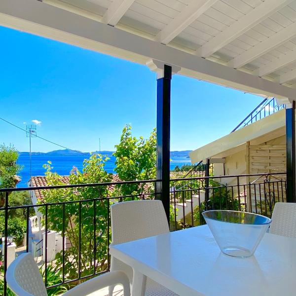 Nissaki Apartments and Vasilis House