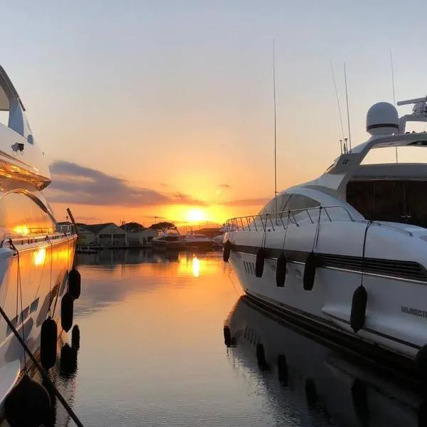 Charming apartment in Port Grimaud, hôtel à Grimaud