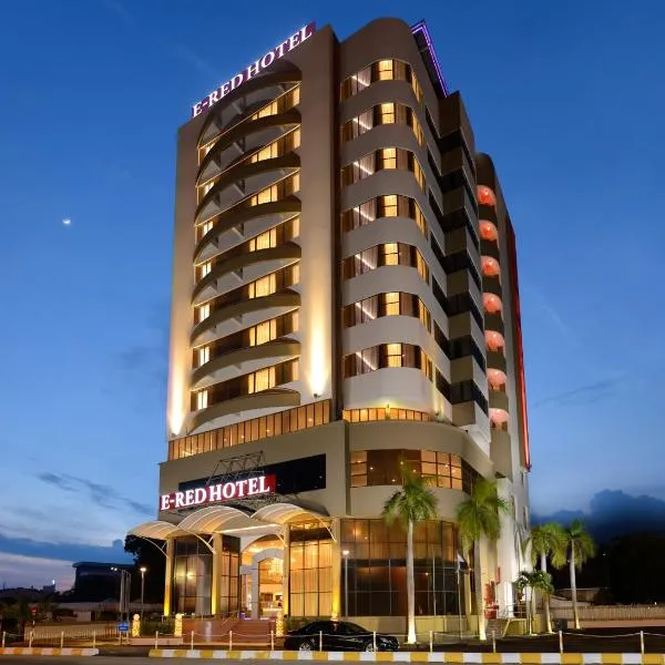 E-RED HOTEL KUANTAN, hotel em Kuantan