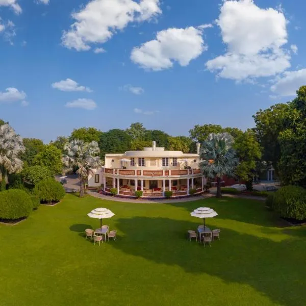 Sawai Madhopur Lodge - IHCL SeleQtions，位于萨瓦伊马多普尔的酒店