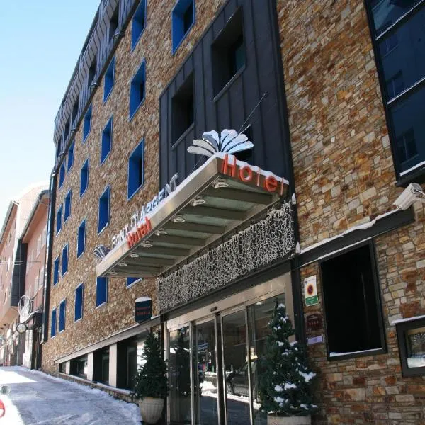 银色之源酒店，位于帕斯底拉卡萨的酒店