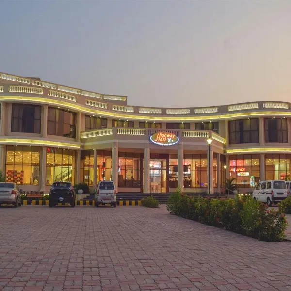 Hotel Highway Hari – hotel w mieście Jamnagar