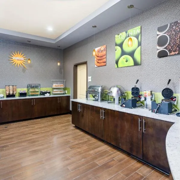 La Quinta by Wyndham Hinesville - Fort Stewart, hotel din Hinesville