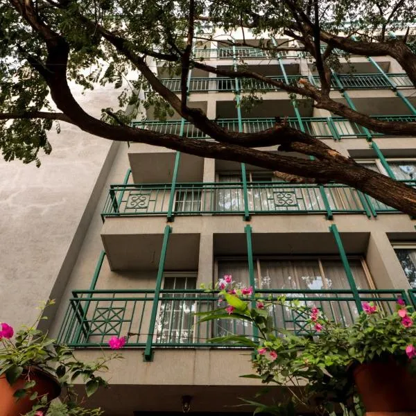 Bougainvilla Apartment, hotel in Surat