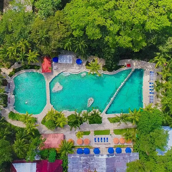 Chan-Kah Resort Village, hotel in Palenque