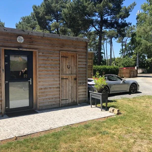 Cabane du Circuit, hotel v destinaci Le Mans