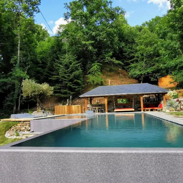 La Bergerie de Louvie, hotel in Louvie-Soubiron