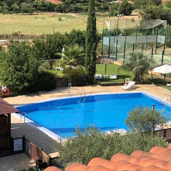 Hotel Ruta Imperial H-CC-00660, hotel em Jarandilla de la Vera