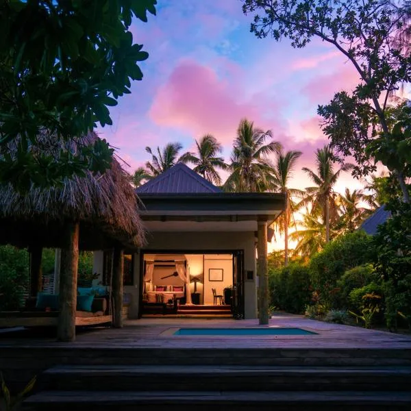 Paradise Cove Resort, hótel í Naukacuvu Island