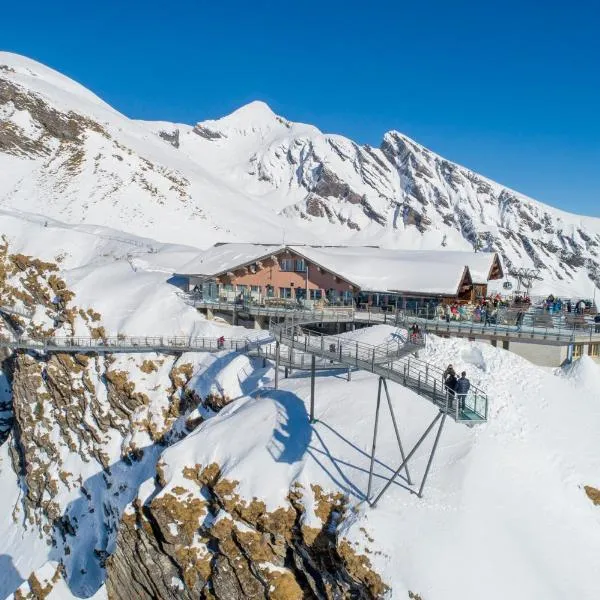 Berggasthaus First - Only Accessible by Cable Car, hotel in Grindelwald