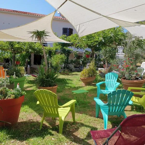 Hôtel Punta e Mare des Chambres ou des Appartements T2, hotel in Cargèse