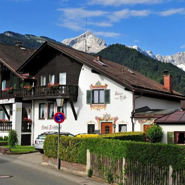 Weidegg - Hotel Garni, hotel v destinaci Garmisch-Partenkirchen