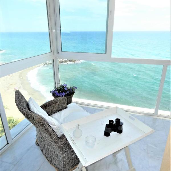 The Pearl with Private Beach Access