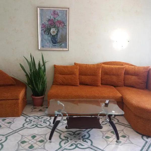 Apartment on 8 Marta Street, hotel v destinaci Mikolajiv