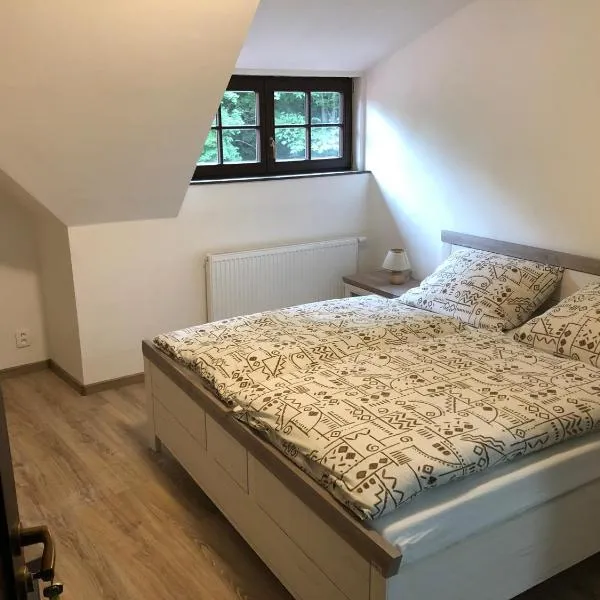 Penzion U Adama, hotell Karlštejnis