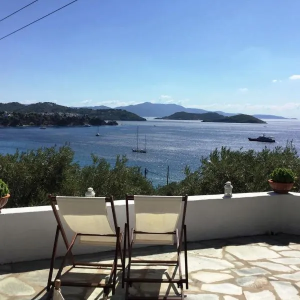 Golden View Villa, hotel in Skiathos Town