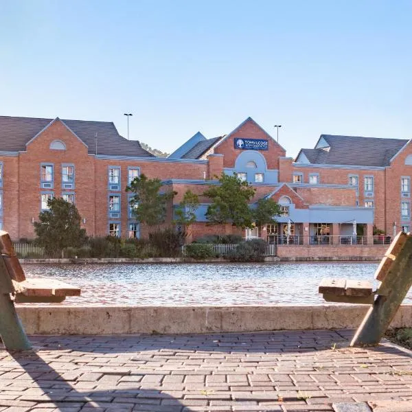 Town Lodge Roodepoort، فندق في روديبورت