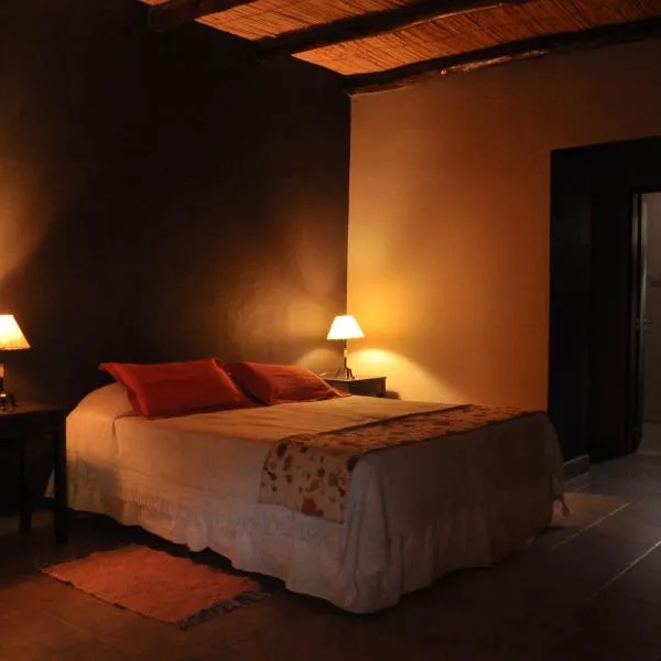 Casagrande Hotel de Adobe, hotel in Tinogasta