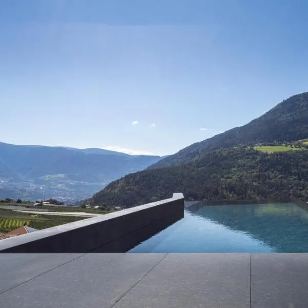 Alpin & Stylehotel Die Sonne, ξενοδοχείο σε Parcines