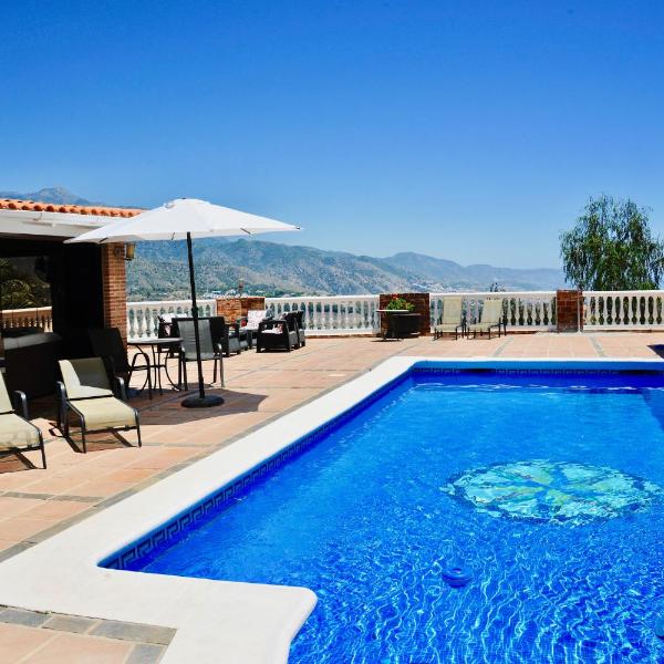 Casa Jane Large 7 bed Villa with private pool and Tennis Court