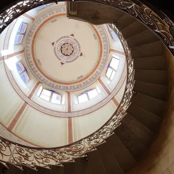 L'Americano Luxury Rooms、キアーヴァリのホテル