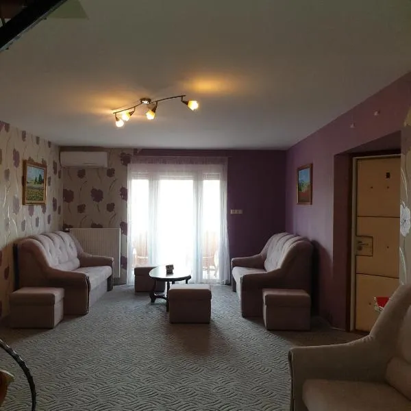 Budai Panzió, hotel in Székesfehérvár