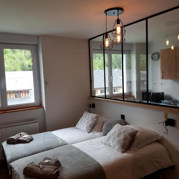 STUDIO 21 M2 TOUT EQUIPE, hotel in Modane