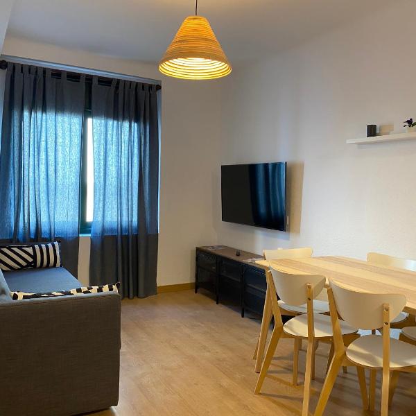 Apartments Sant Lluis CENTER, 2 min walk from the sea