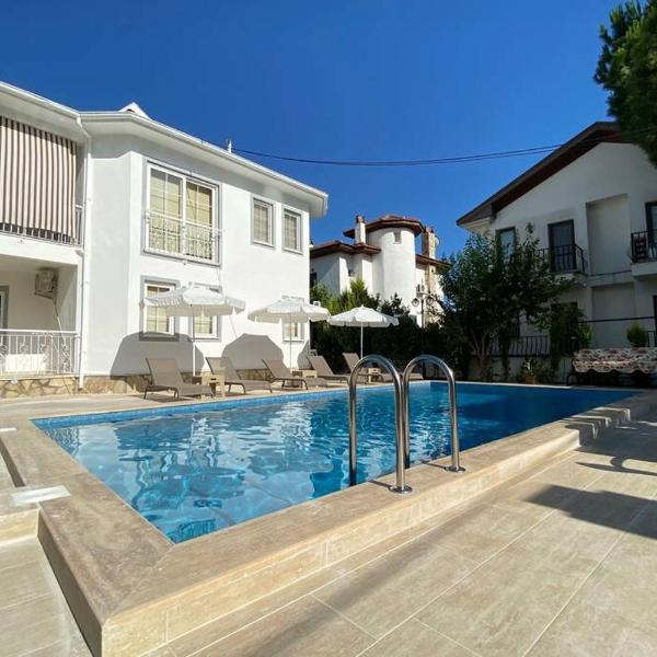 Villa Acar - 4 Bedroom Villa in Dalyan Center, Private Pool&Garden