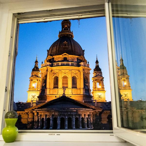 Helena apartment with view on St. Stephan's Basilica