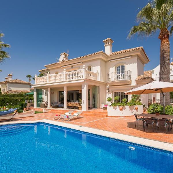 Golden Mile Villa Close to Beach