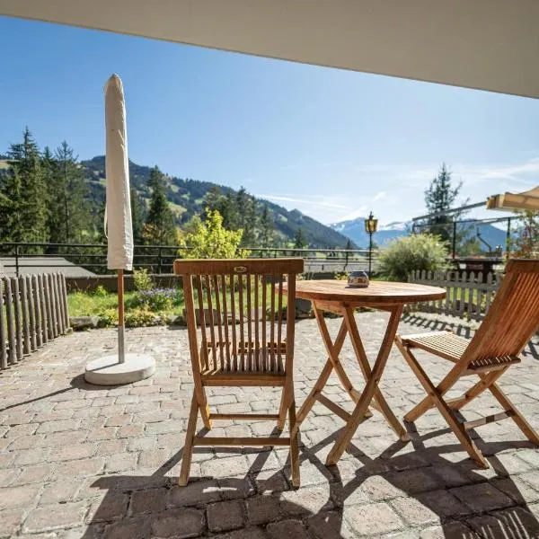 Hotel Alpenrose mit Gourmet-Restaurant Azalée, ξενοδοχείο στο Γκστάαντ