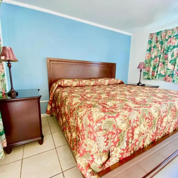 Glades Motel - Naples, hotel in Naples