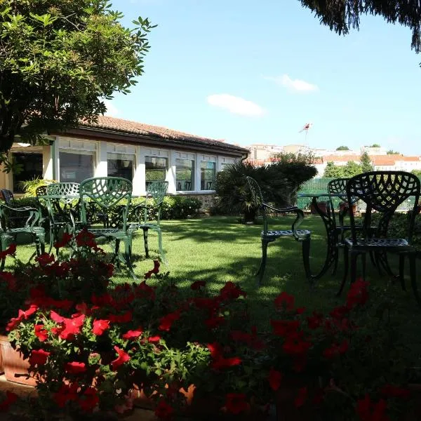 Hotel Virxe da Cerca by Pousadas de Compostela, ξενοδοχείο στο Σαντιάγο ντε Κομποστέλα