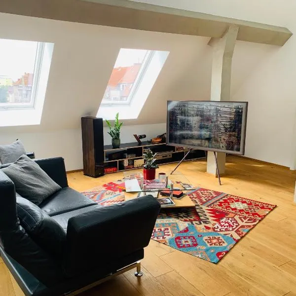 Exklusives Penthouse im ehemaligen Bunker, Hotel in Hannover