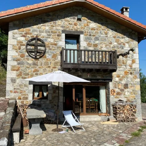 llar de Cosme，位于Caso的酒店