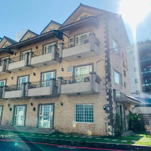Dipper Ocean Hostel七星海民宿, Hotel in Dahan