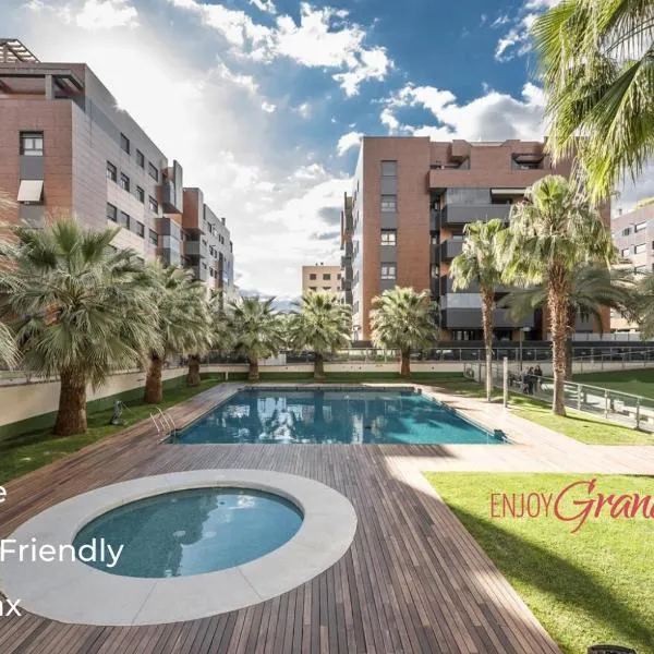 EnjoyGranada EMIR 3F - POOL, GYM & Free Parking, hotel a Granada