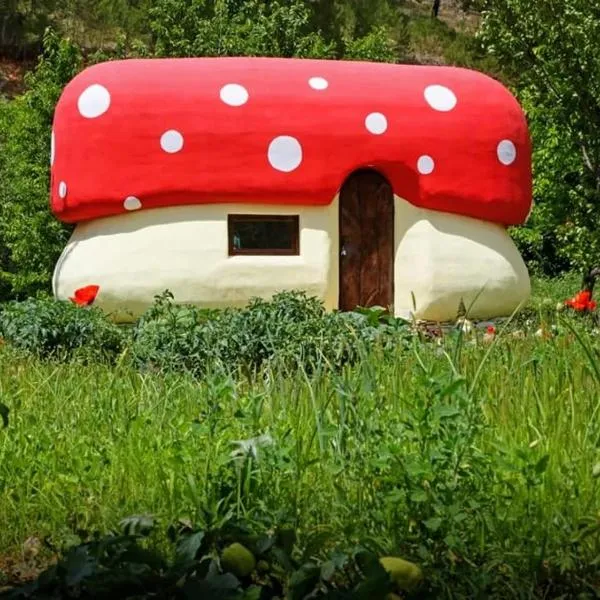 Krka Fairytale village, hotel in Rupe