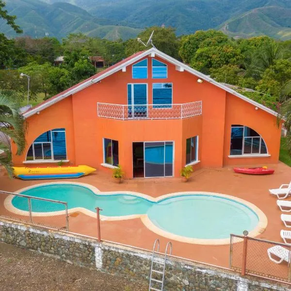 Chalet Castillo, ξενοδοχείο σε El Estor