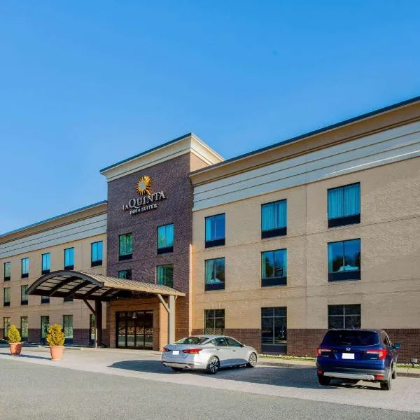 La Quinta Inn & Suites Bel Air I-95 Exit 77A, hotel v destinaci Bel Air