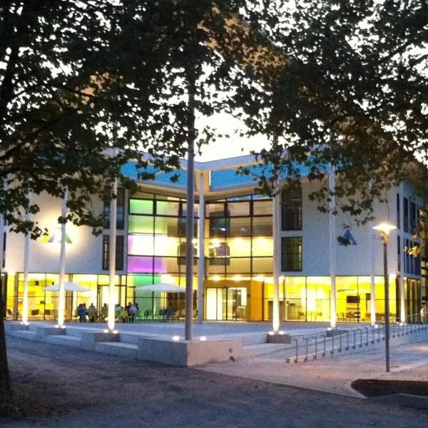 Jugendherberge Duisburg Sportpark, Hotel in Duisburg
