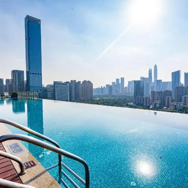 Fraser Suites Shenzhen, Near Huaqiang North Business Zone, Infinity pool, Offer 1 free breakfast、深セン市のホテル