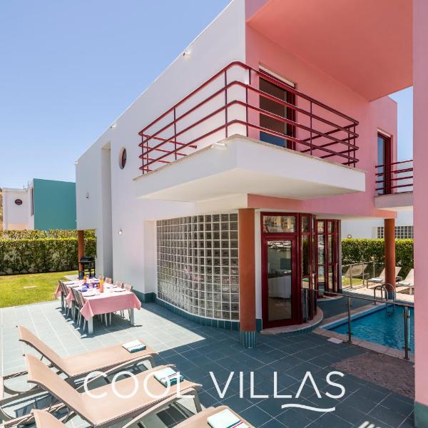 Villa AcquaMarina - 5 bedroom, water front villa